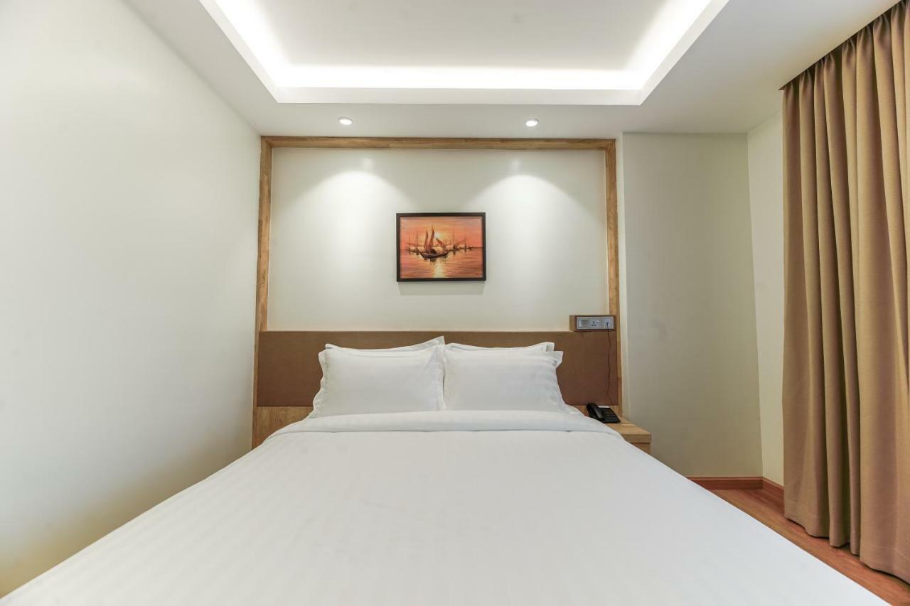 The Gandamar Hotel , ย่างกุ้ง ภายนอก รูปภาพ